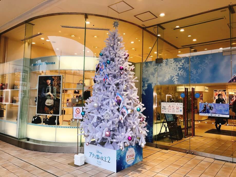 上野マルイ-クリスマスツリー