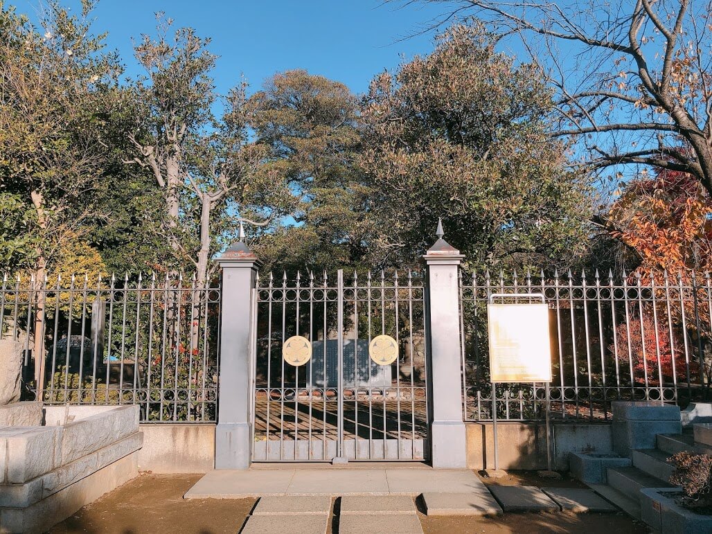 徳川慶喜墓