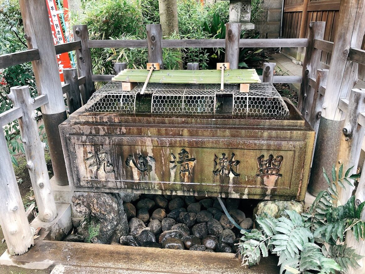 花園稲荷神社-手水舎