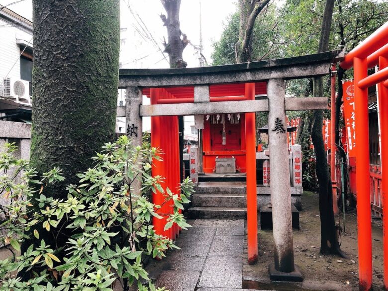 隆栄稲荷神社