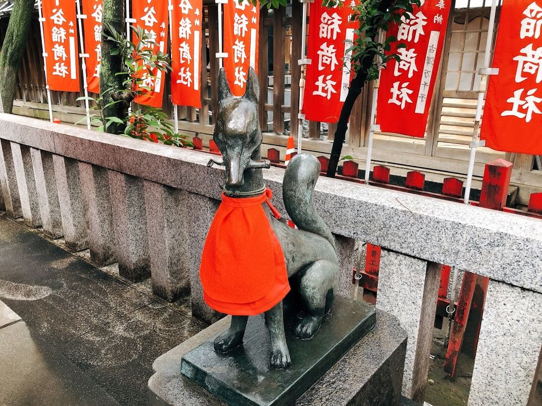隆栄稲荷神社-狐